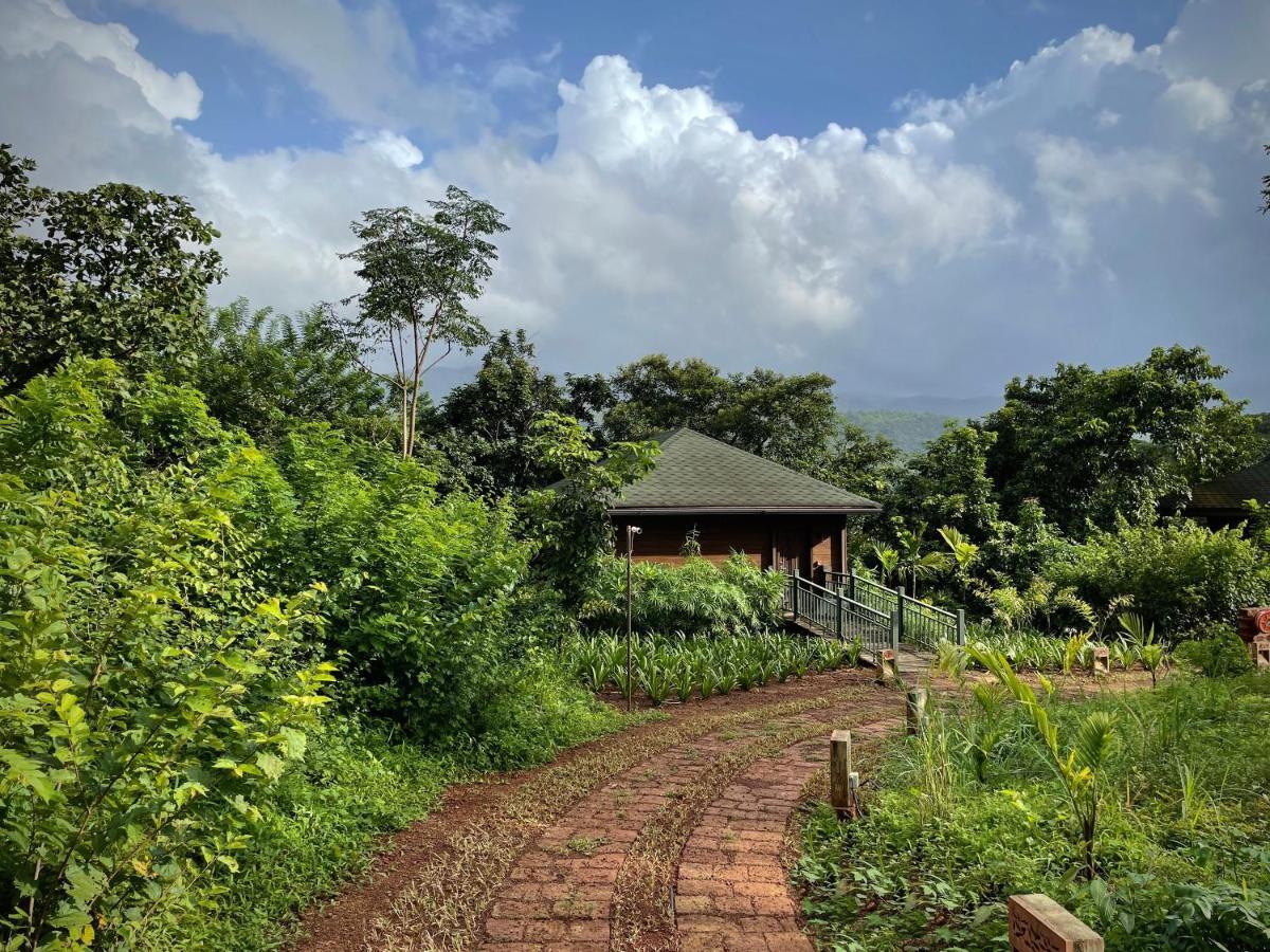 The Postcard Hideaway, Netravali Wildlife Sanctuary, Goa Hotel Vichondrem Exterior foto