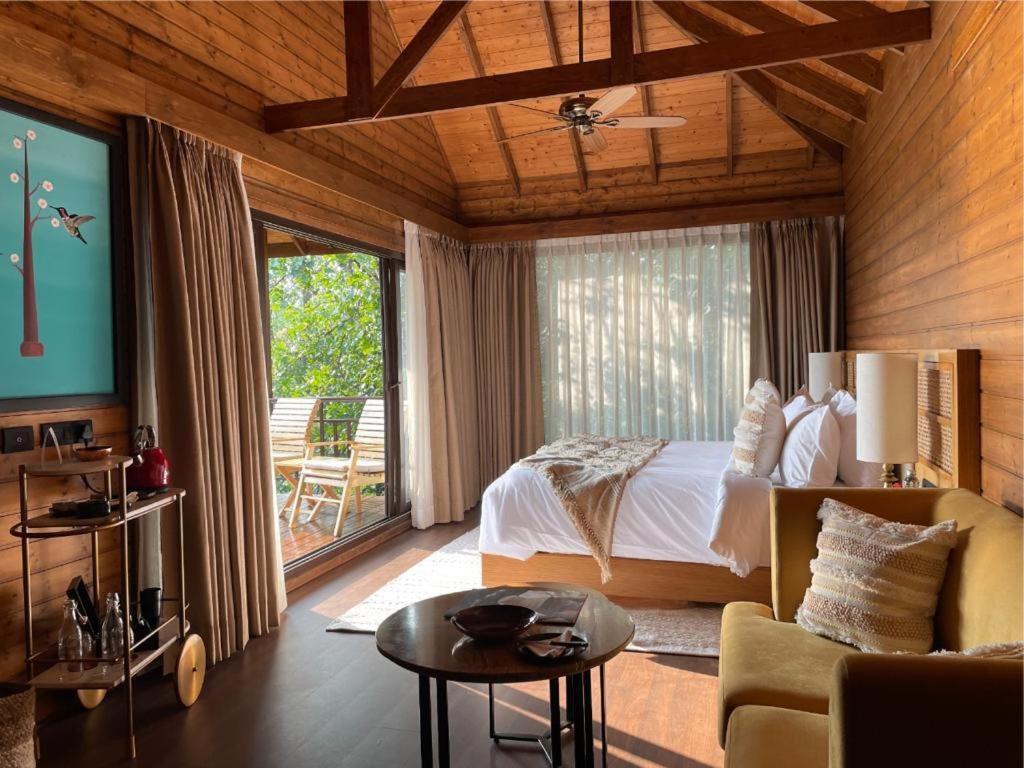 The Postcard Hideaway, Netravali Wildlife Sanctuary, Goa Hotel Vichondrem Exterior foto
